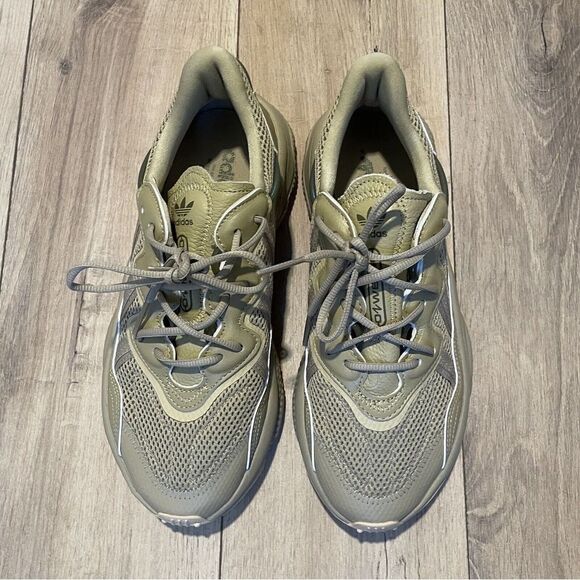 Adidas Originals Ozweego Trainers‎ BEIGE Hazy Tone GY3251 Shoes Size 8 - Picture 1 of 6